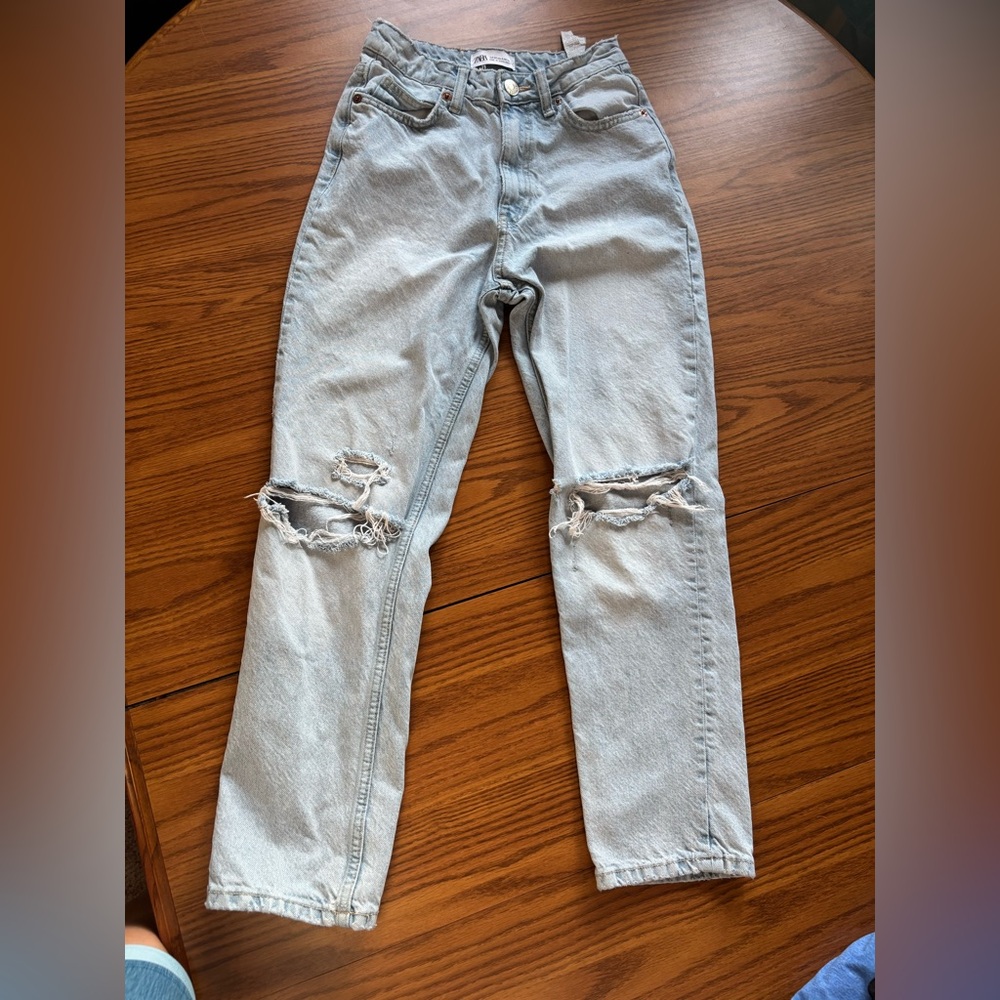 Zara Light Blue Ripped Straight Leg Jeans Size 2